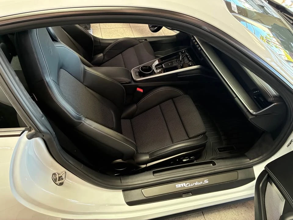 2021 Porsche 992 Turbo - Image 11 of 16