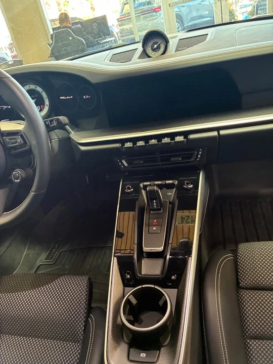 2021 Porsche 992 Turbo - Image 12 of 16