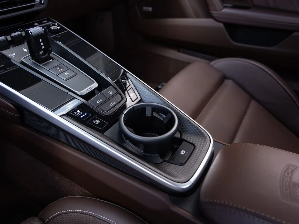 2021 Porsche 992 Turbo S - Image 19 of 31