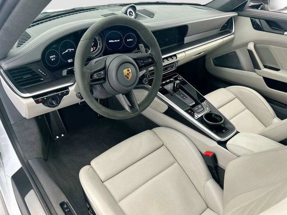 2021 Porsche 992 Turbo S - Image 9 of 31