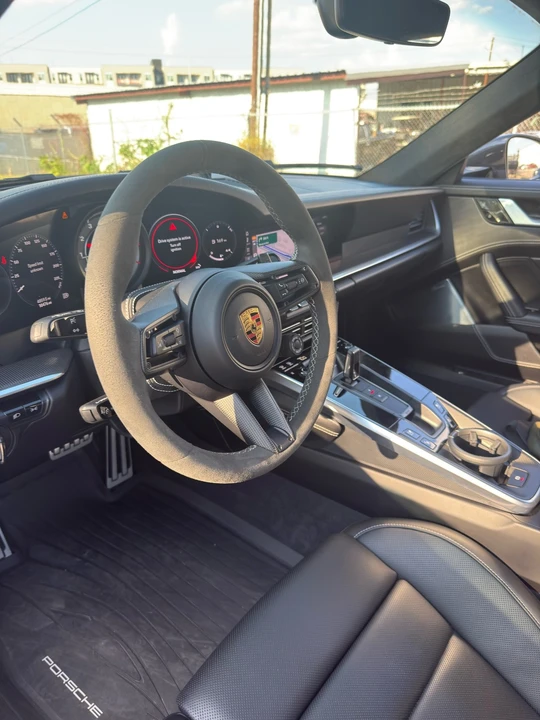 2021 Porsche 992 Turbo - Image 11 of 12