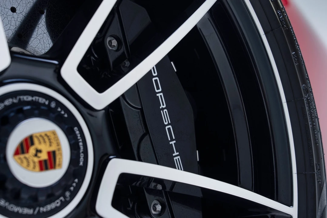 2021 Porsche 992 Turbo S - Image 29 of 31