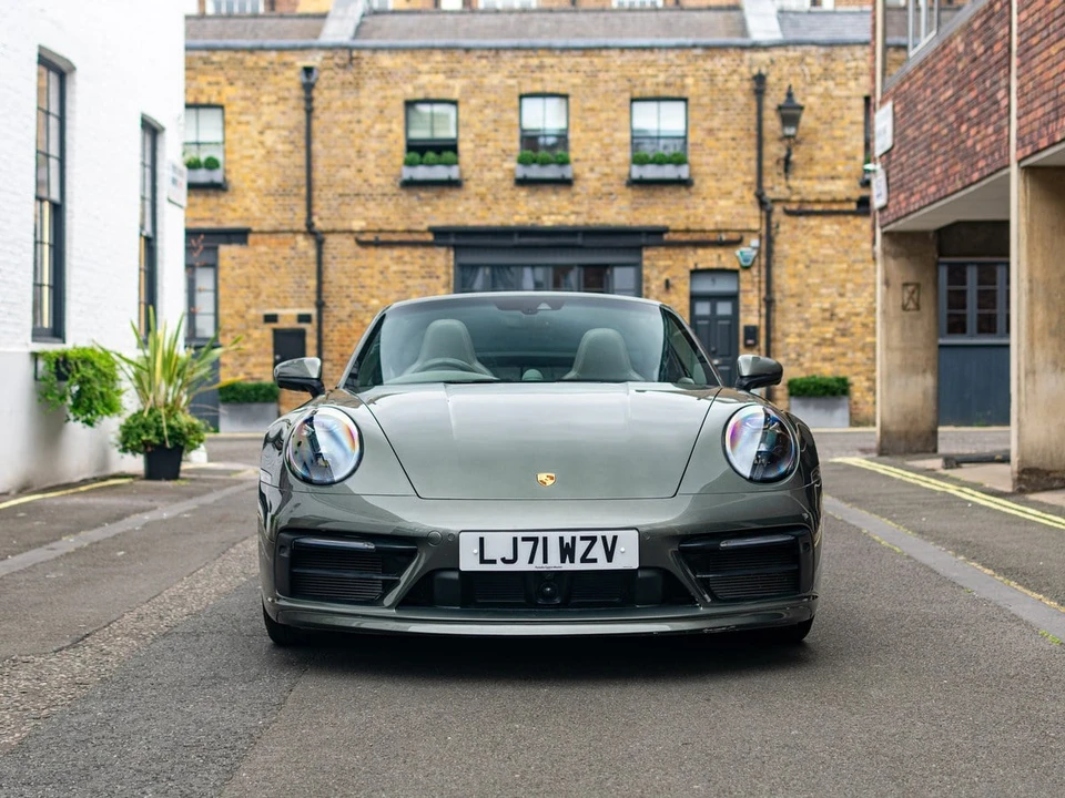 2021 Porsche 992 Targa 4 & 4S - Image 6 of 30