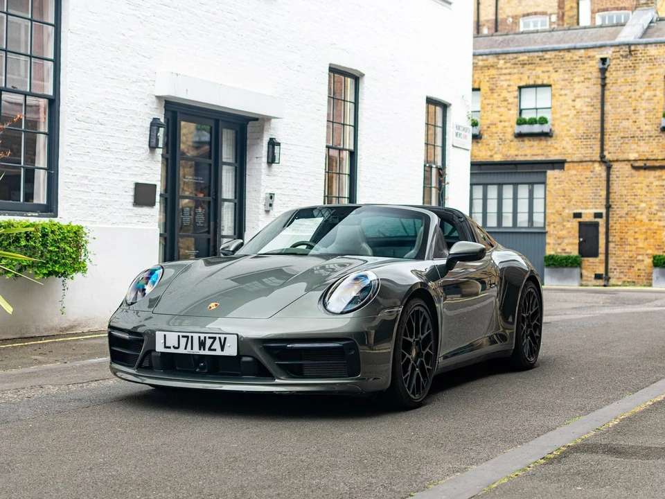 2021 Porsche 992 Targa 4 & 4S - Image 3 of 30
