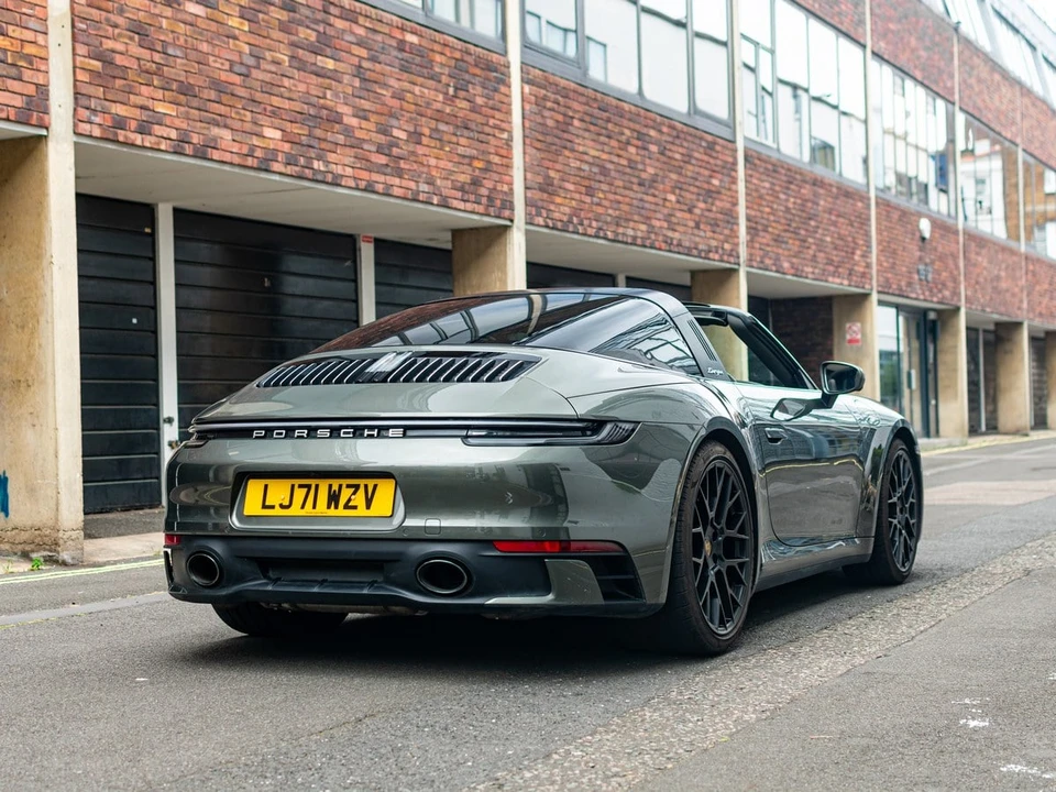 2021 Porsche 992 Targa 4 & 4S - Image 12 of 30