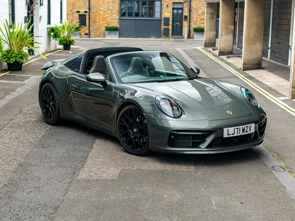 2021 Porsche 992 Targa 4 & 4S - Image 23 of 30