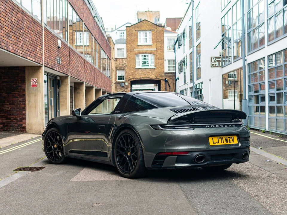 2021 Porsche 992 Targa 4 & 4S - Image 24 of 30
