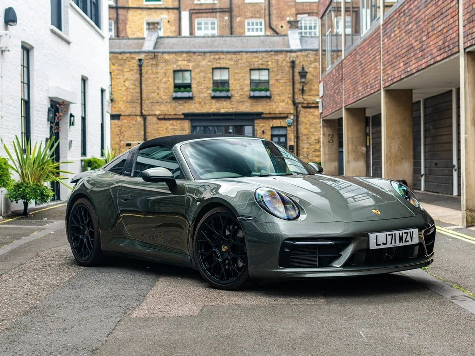2021 Porsche 992 Targa 4 & 4S - Image 25 of 30