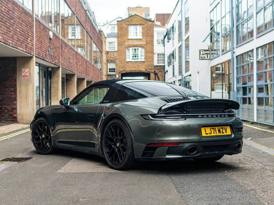 2021 Porsche 992 Targa 4 & 4S - Image 4 of 30