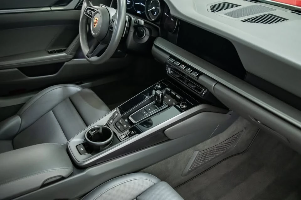 2021 Porsche 992 Carrera - Image 17 of 20