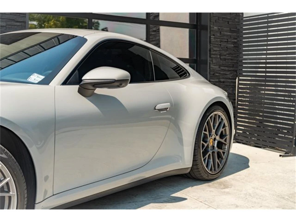 2021 Porsche 992 Carrera - Image 7 of 31
