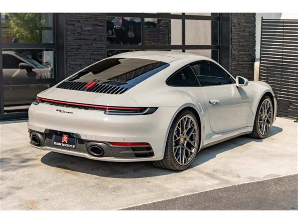 2021 Porsche 992 Carrera - Image 11 of 31