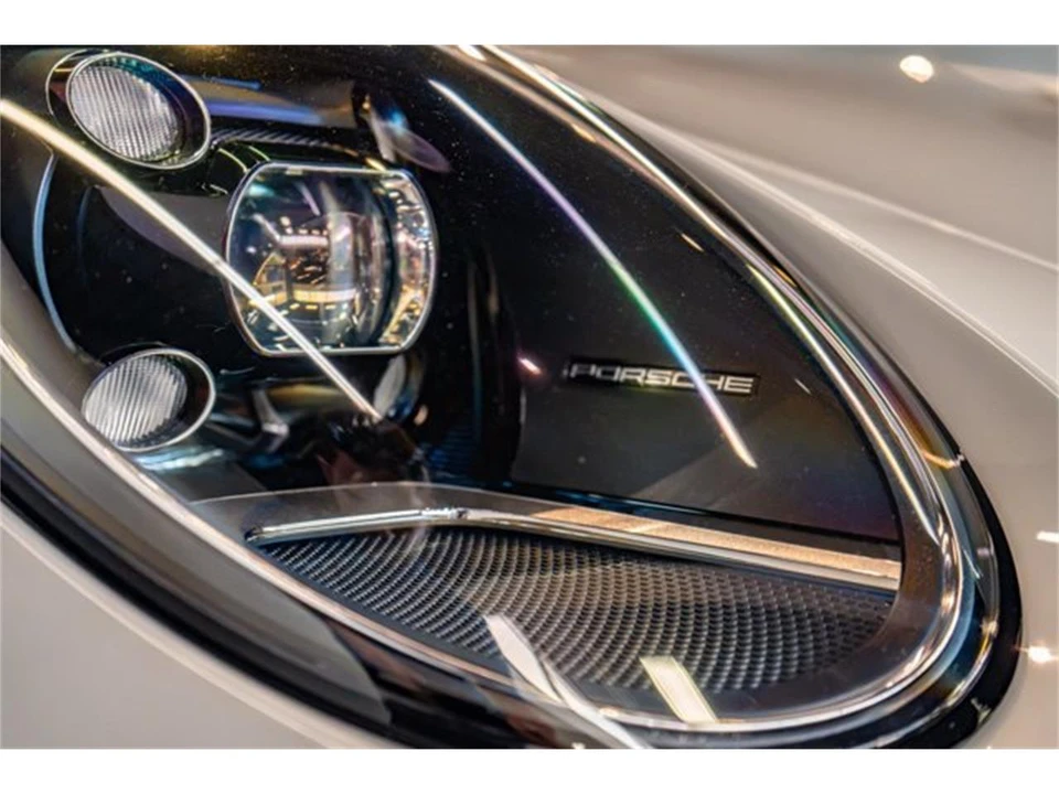 2021 Porsche 992 Carrera - Image 25 of 31