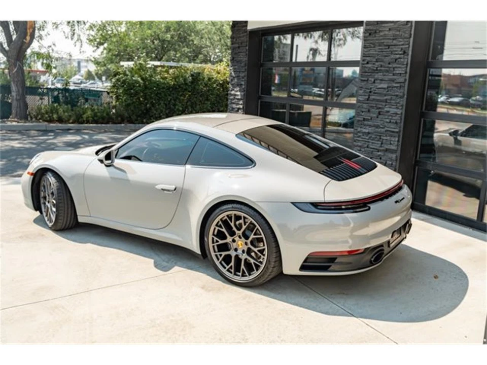 2021 Porsche 992 Carrera - Image 8 of 31