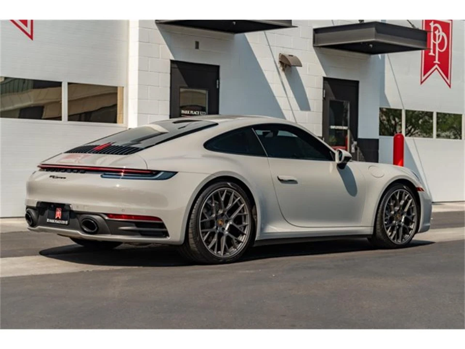 2021 Porsche 992 Carrera - Image 22 of 31