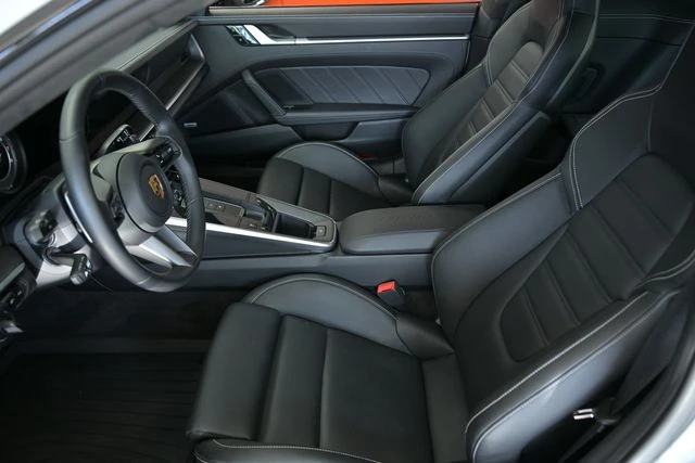 2021 Porsche 992 Carrera - Image 18 of 31