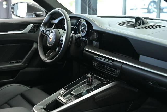 2021 Porsche 992 Carrera - Image 28 of 31