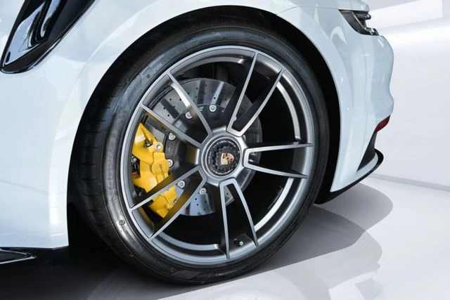 2021 Porsche 992 Carrera - Image 5 of 31