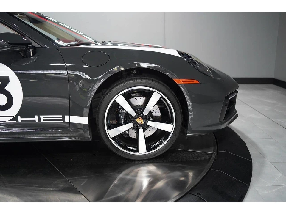 2021 Porsche 992 Carrera - Image 30 of 31
