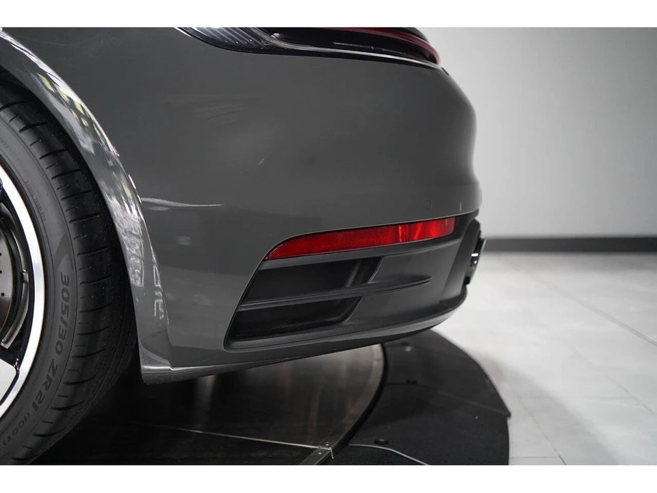 2021 Porsche 992 Carrera - Image 25 of 31