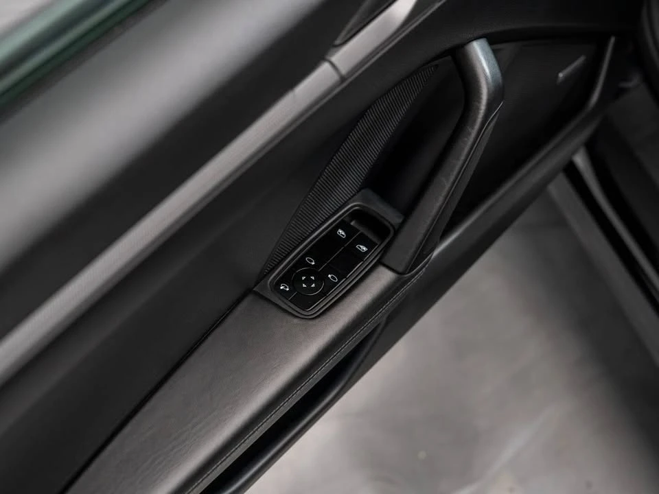 2021 Porsche 992 Carrera - Image 19 of 20