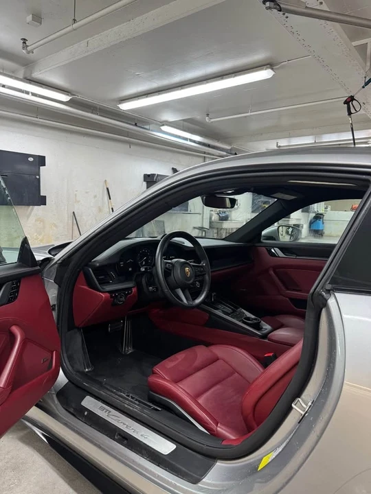 2021 Porsche 992 Carrera 4 - Image 6 of 9