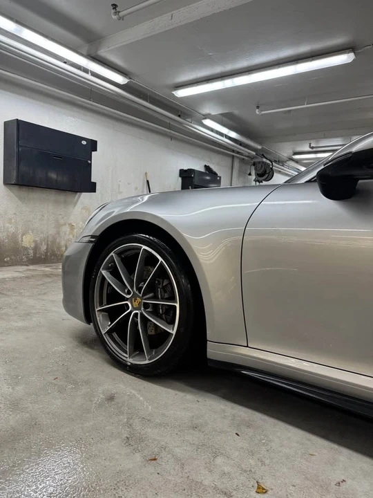 2021 Porsche 992 Carrera 4 - Image 5 of 9
