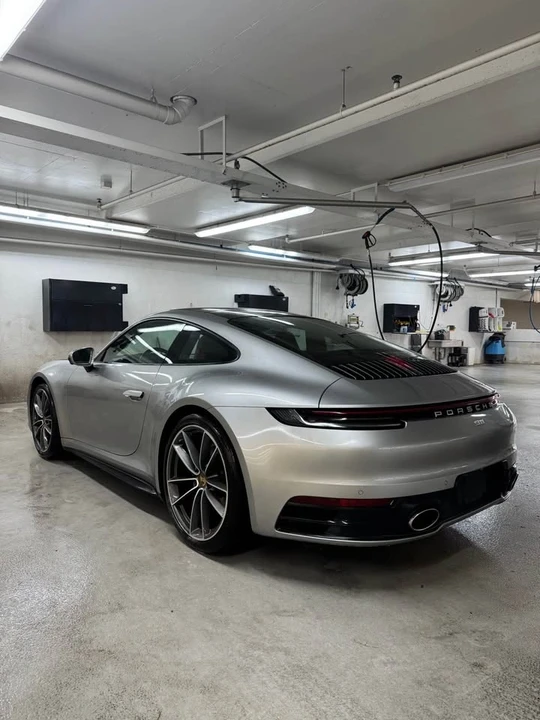 2021 Porsche 992 Carrera 4 - Image 4 of 9