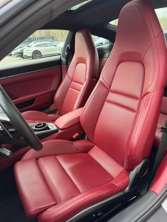 2021 Porsche 992 Carrera 4 - Image 7 of 9