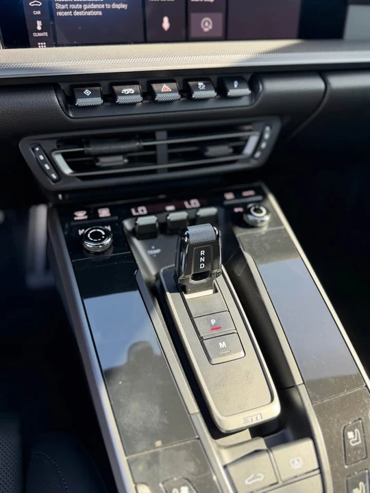 2021 Porsche 992 Carrera - Image 15 of 20