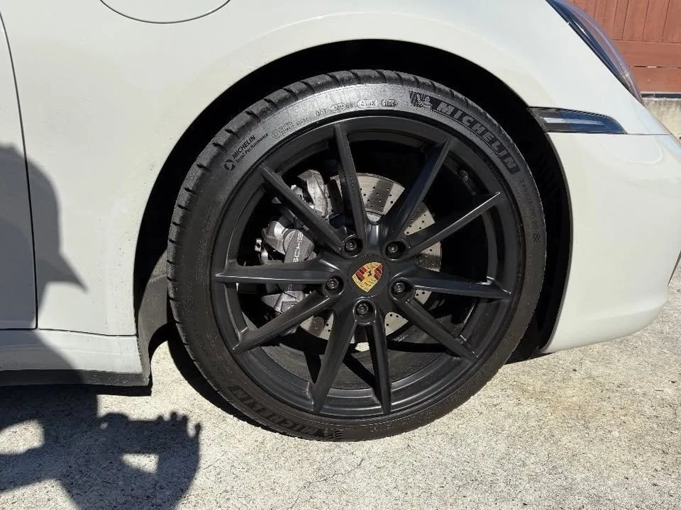 2021 Porsche 992 Carrera - Image 16 of 19