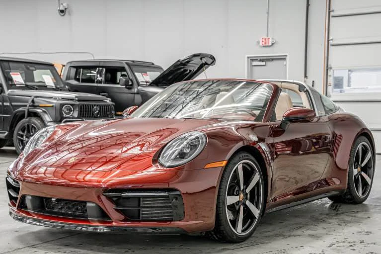 2021 Porsche 992 Targa 4 & 4S - Image 3 of 12