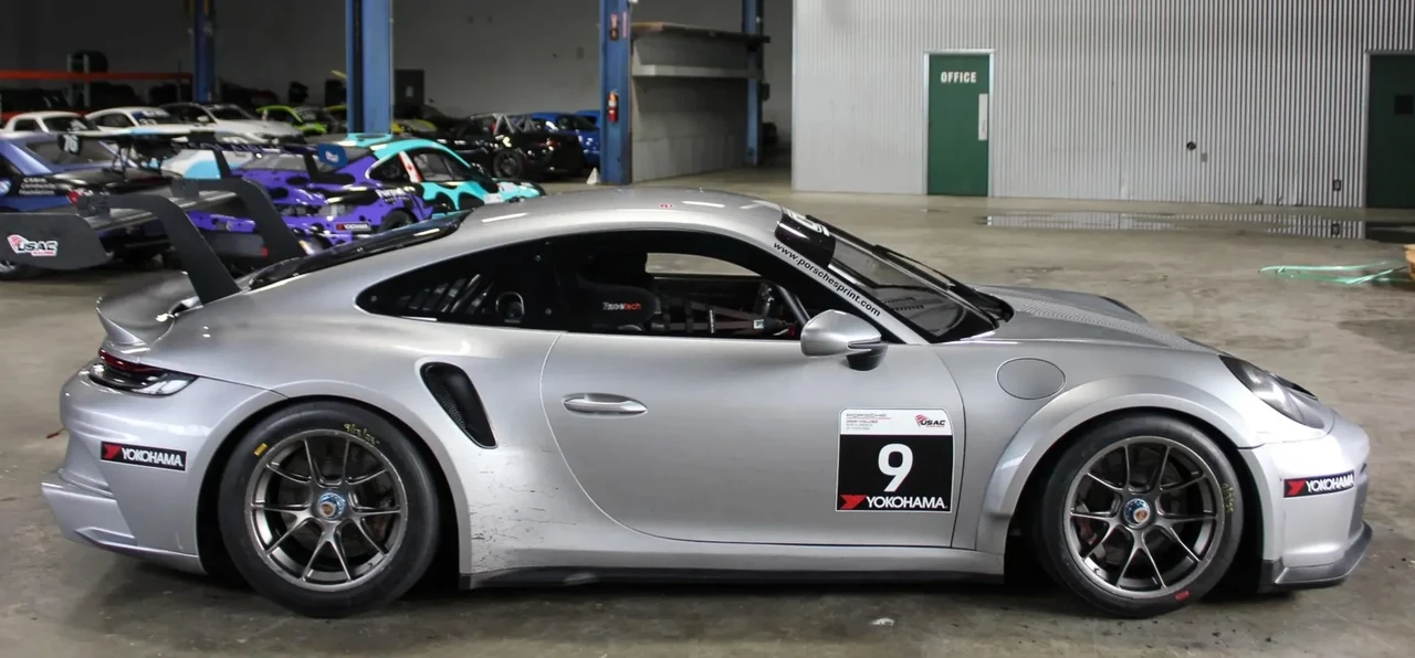 2021 Porsche 911 - Image 10 of 31