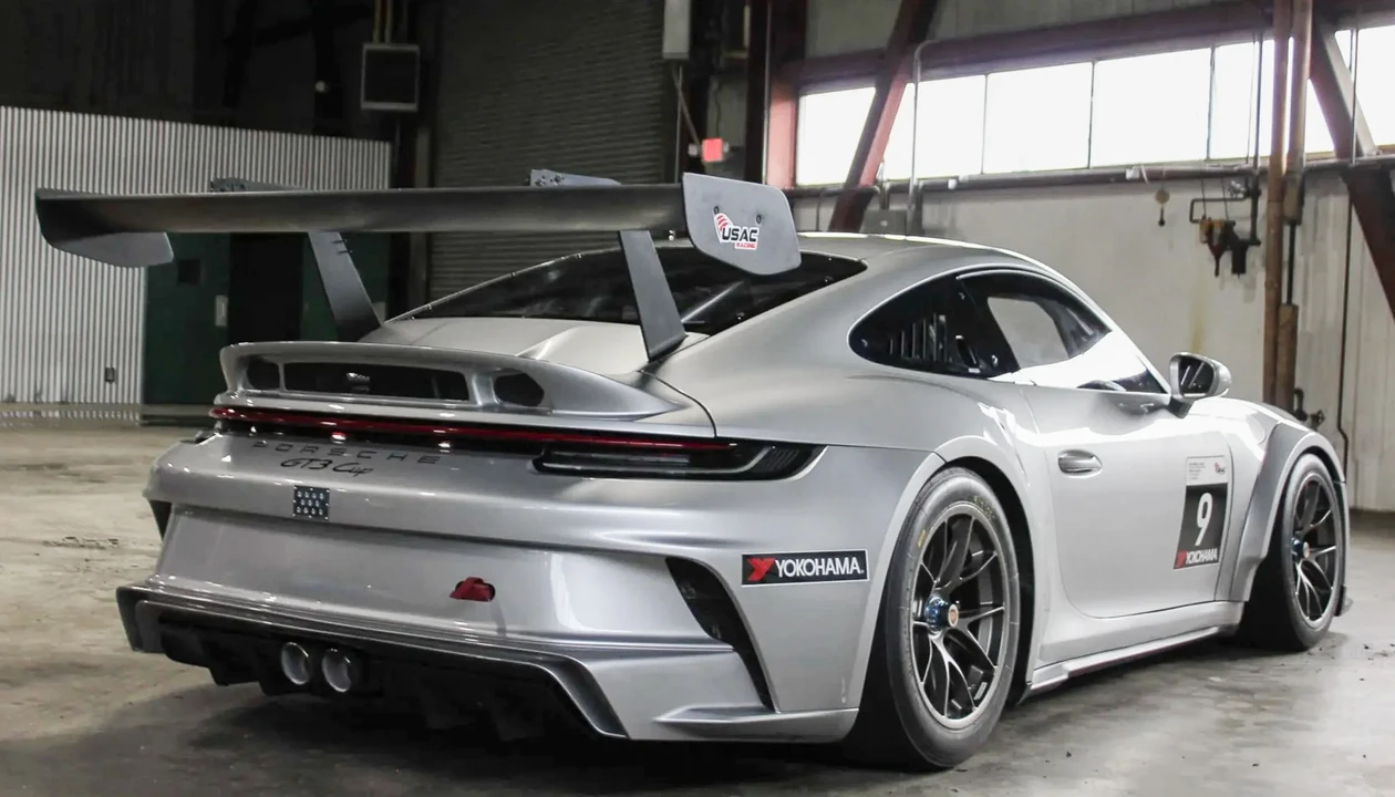 2021 Porsche 911 - Image 9 of 31