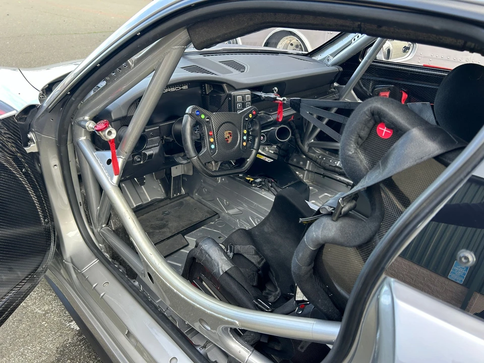 2022 Porsche 992 GT3 - Image 6 of 8
