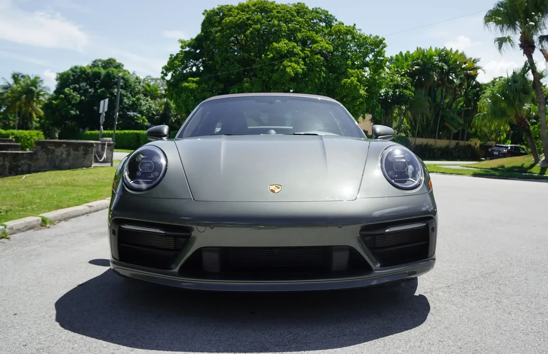 2021 Porsche 992 Targa 4 & 4S - Image 3 of 6