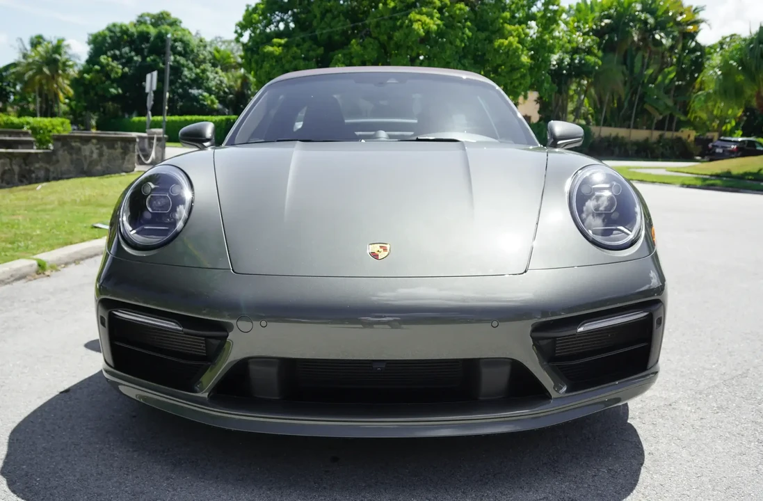 2021 Porsche 992 Targa 4 & 4S - Image 2 of 6