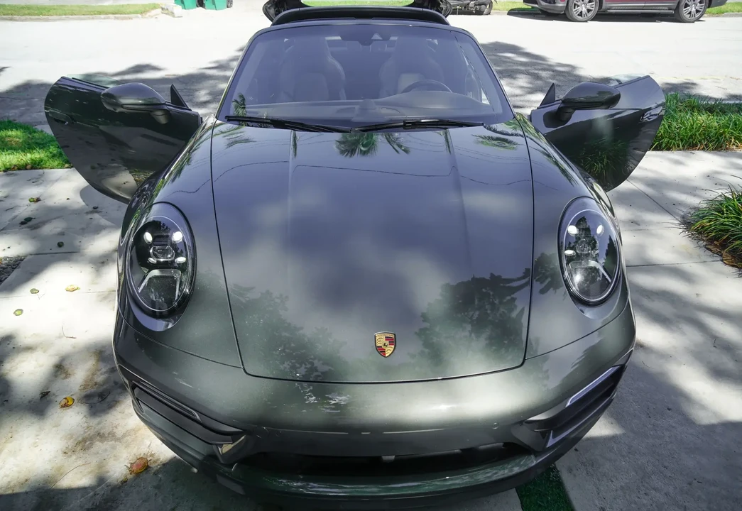 2021 Porsche 992 Targa 4 & 4S - Image 4 of 6