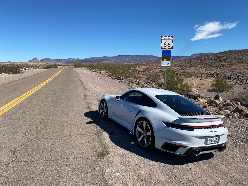 2021 Porsche 992 Turbo - Image 2 of 4