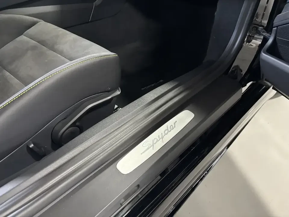 2021 Porsche 718 Boxster Spyder - Image 10 of 20