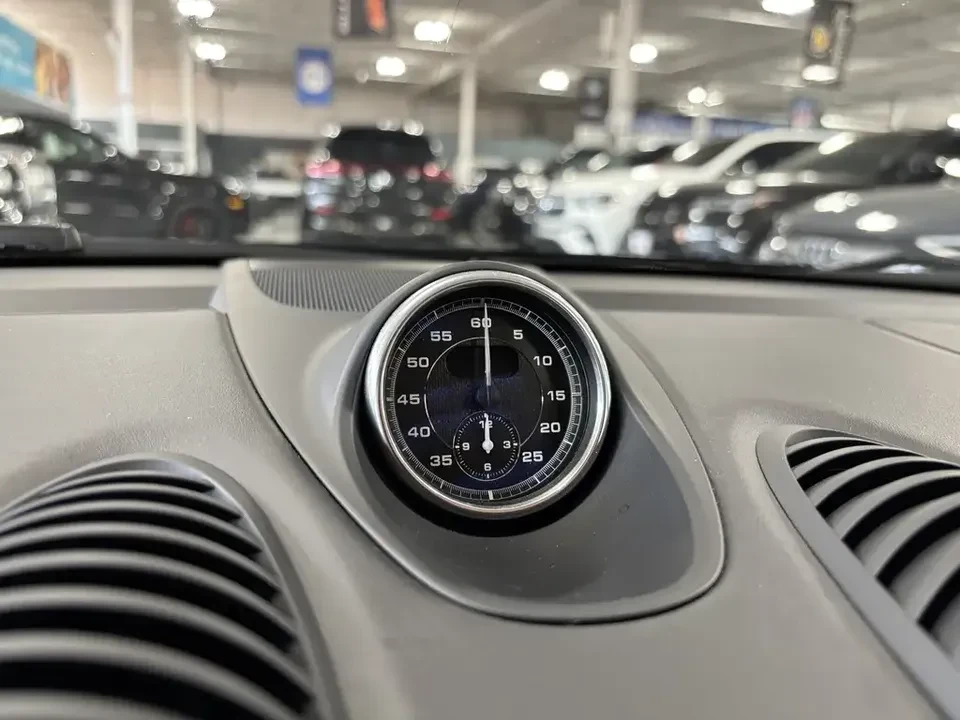 2021 Porsche 718 Boxster Spyder - Image 16 of 20