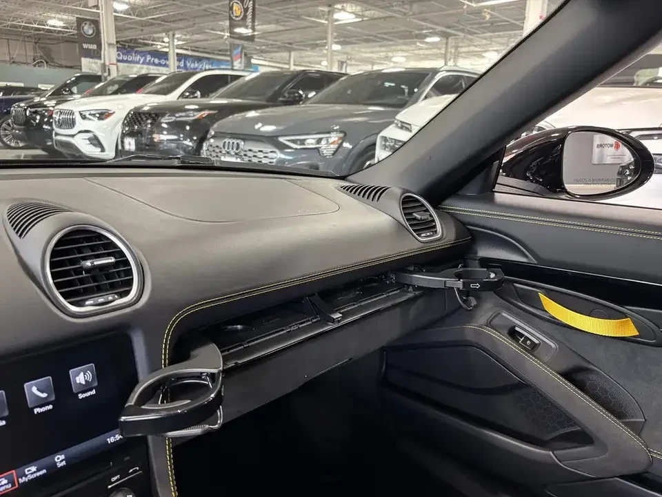 2021 Porsche 718 Boxster Spyder - Image 15 of 20