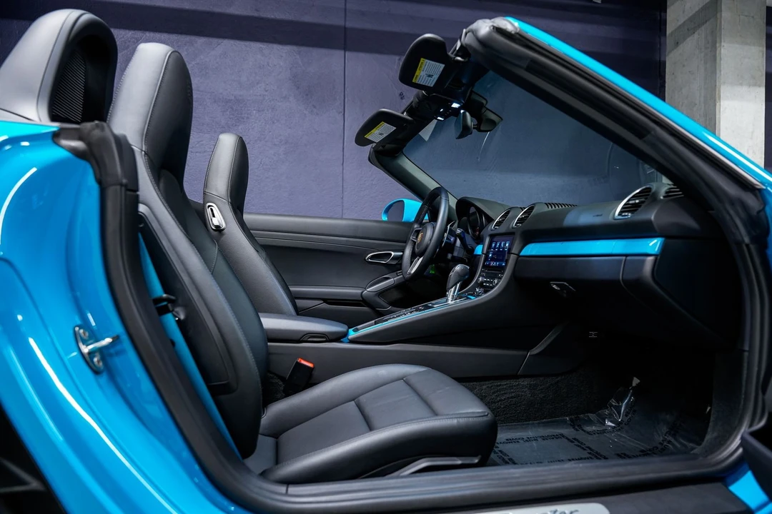 2021 Porsche 718 Boxster - Image 25 of 31