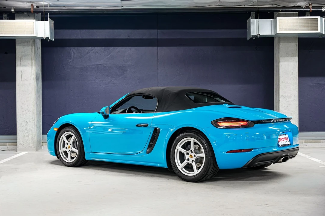 2021 Porsche 718 Boxster - Image 8 of 31