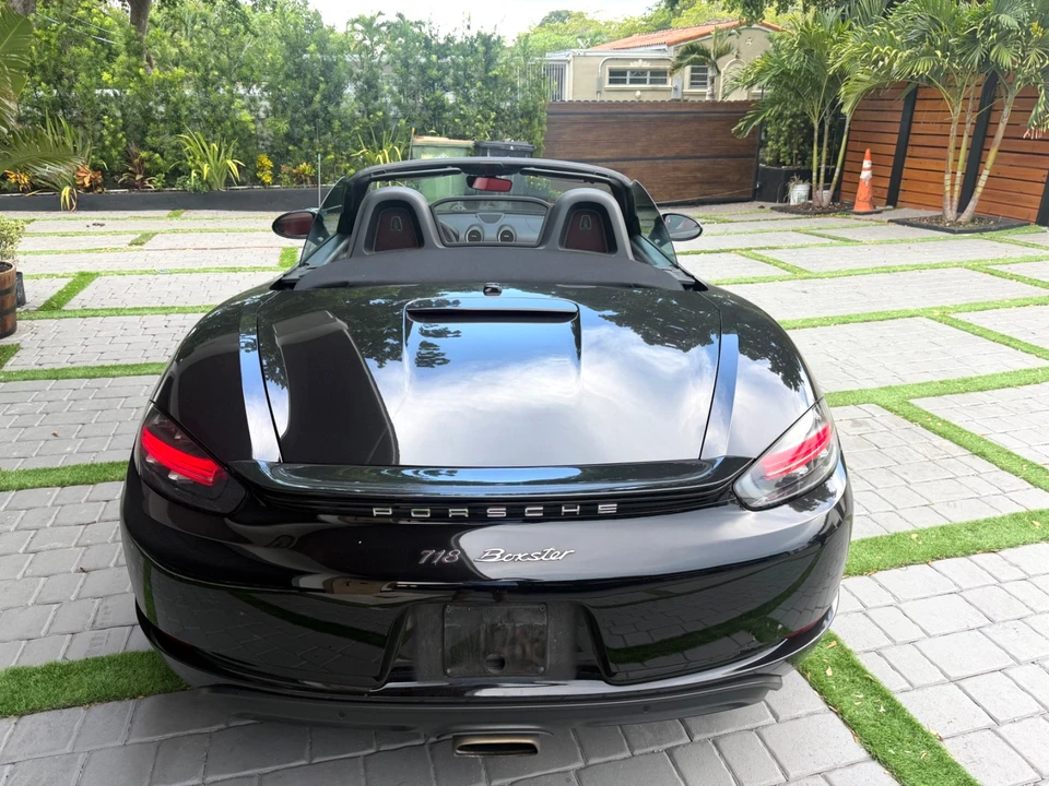 2021 Porsche 718 Boxster - Image 18 of 31