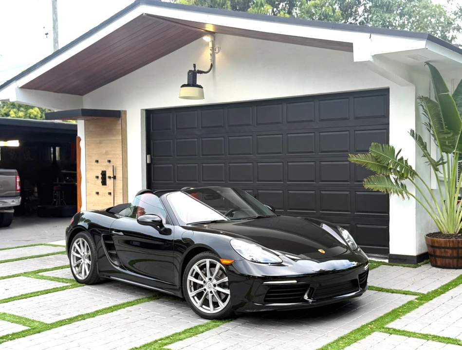 2021 Porsche 718 Boxster - Image 2 of 31