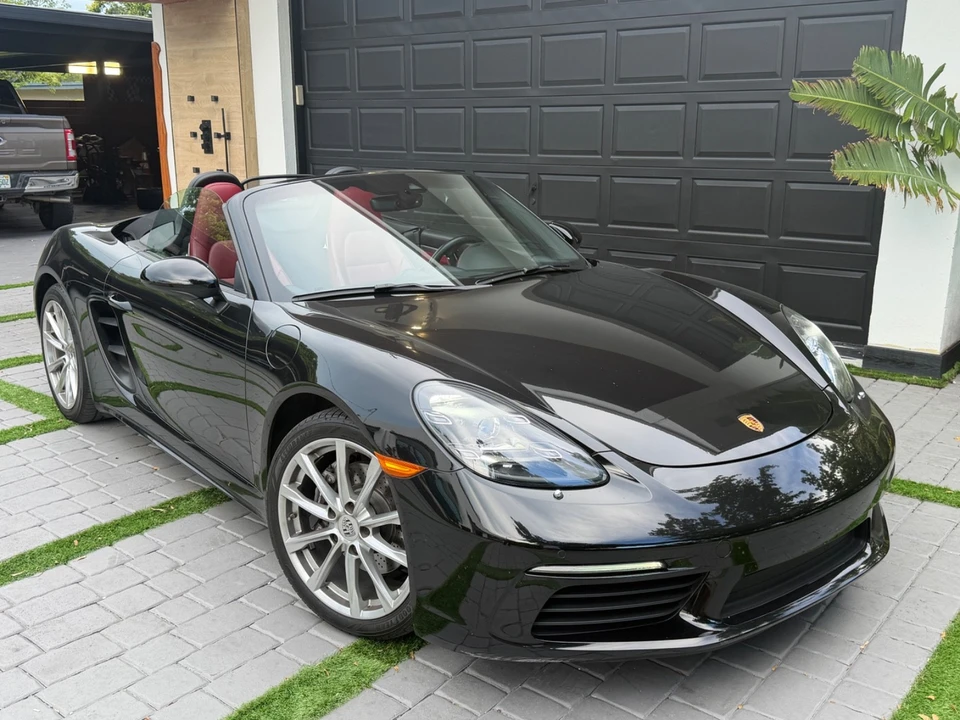 2021 Porsche 718 Boxster - Image 7 of 31