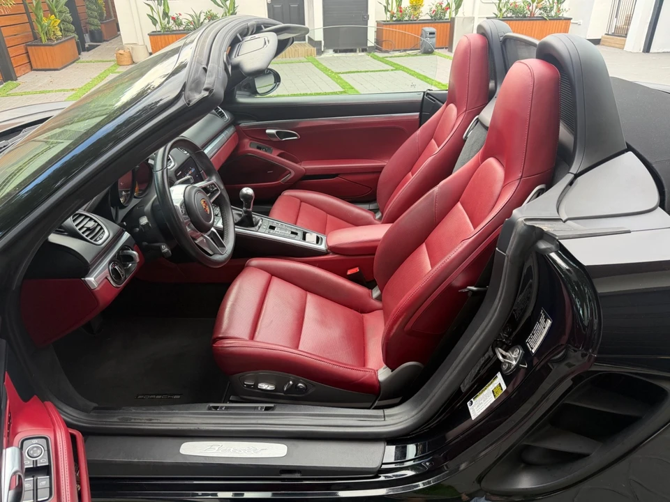 2021 Porsche 718 Boxster - Image 22 of 31