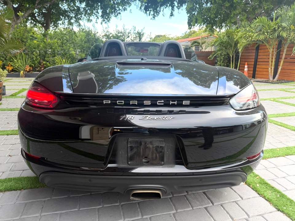 2021 Porsche 718 Boxster - Image 20 of 31