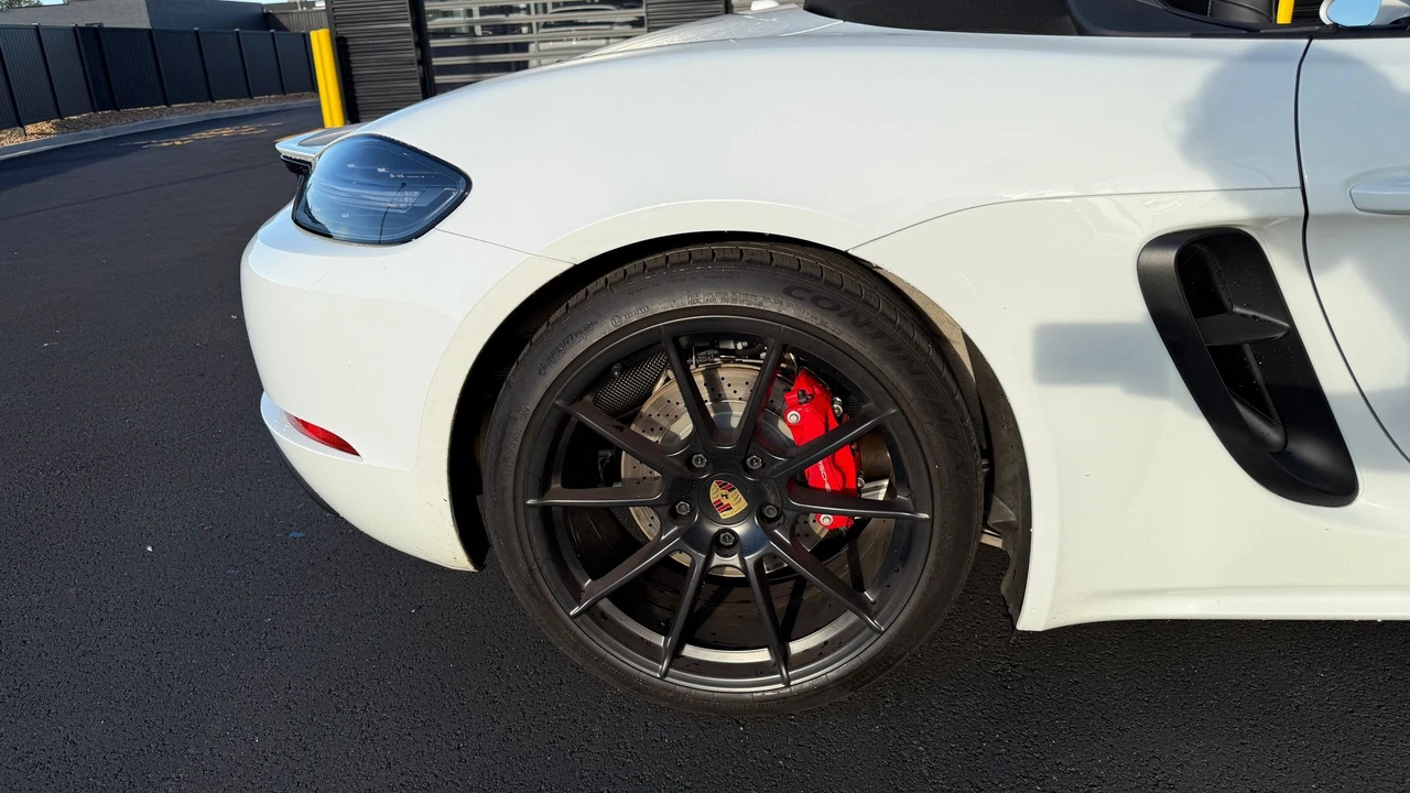 2021 Porsche 718 Boxster GTS 4.0 - Image 15 of 27